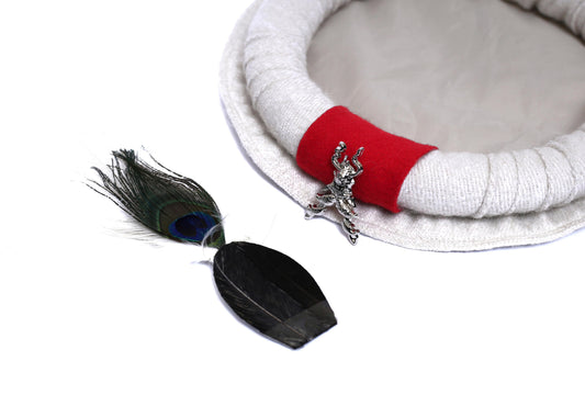 Markhor Pakol Bunanza wool with Peacock Feather